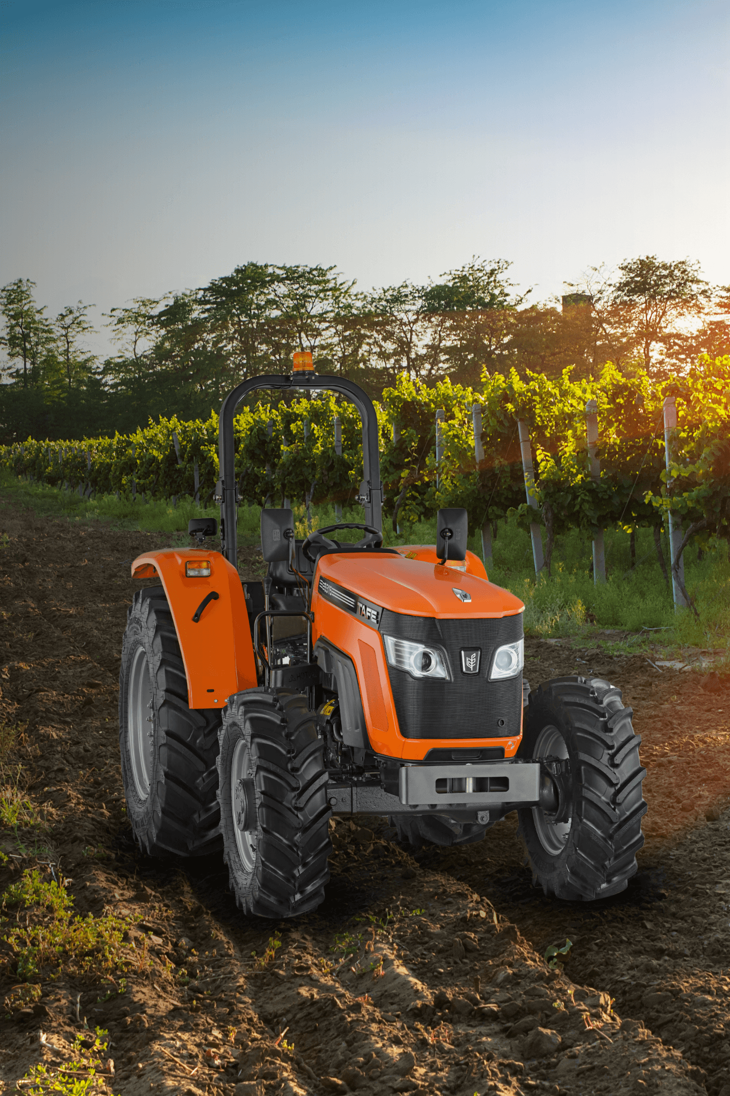 TAFE-6515F-Tractor-TransportHeight-AgriMachinery.png