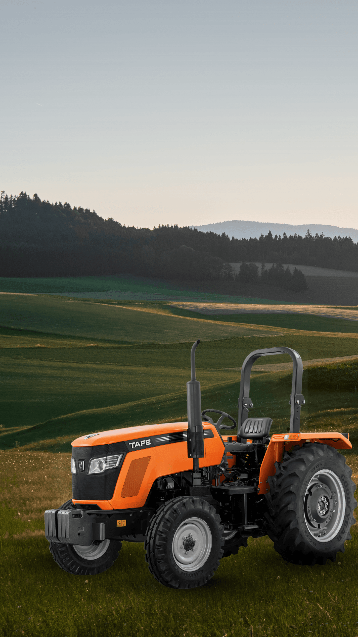 4615-2WD-Tractor-Farm-Equipment.png